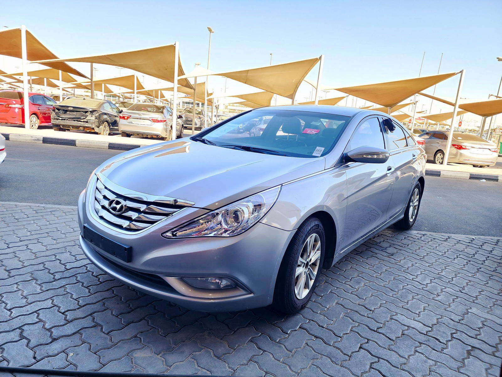2010 HYUNDAI SONATA — 217645 KM — Lot AA088310 — Souq - Marhaba Auctions Used Cars - Image 5