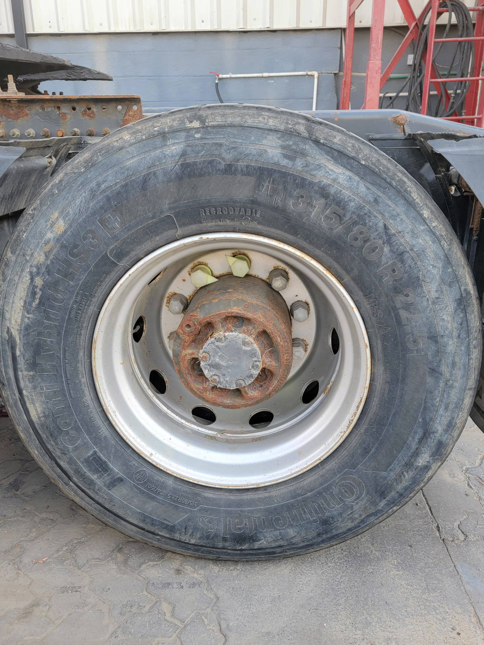 2011 VOLVO FH-Series — 666430 KM — Lot BA718263 — Main - Marhaba Auctions Used Cars - Image 10