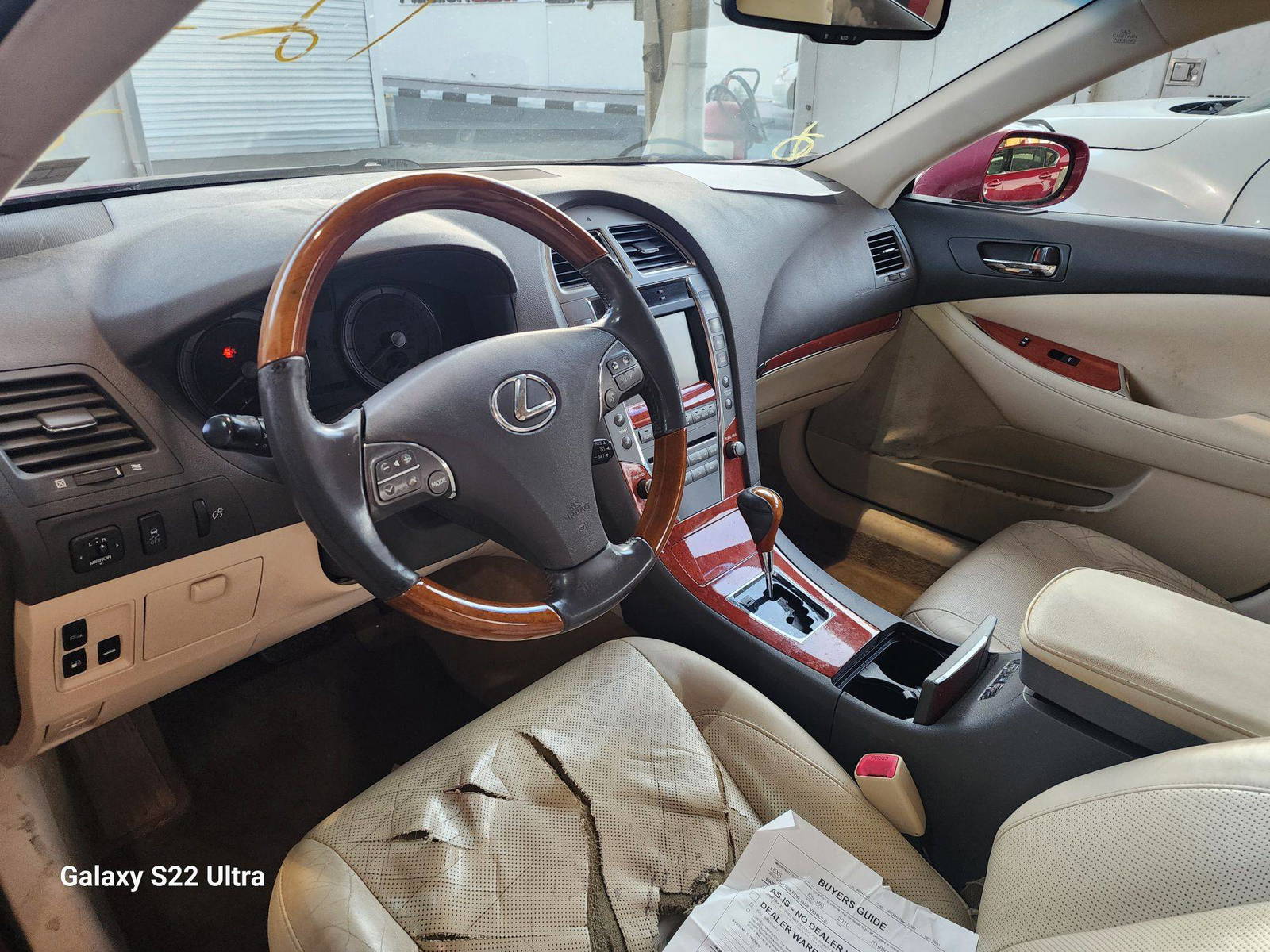 2010 LEXUS ES 350 — 216370 Miles — Lot 2351253 - Marhaba Auctions Used Cars - Image 6
