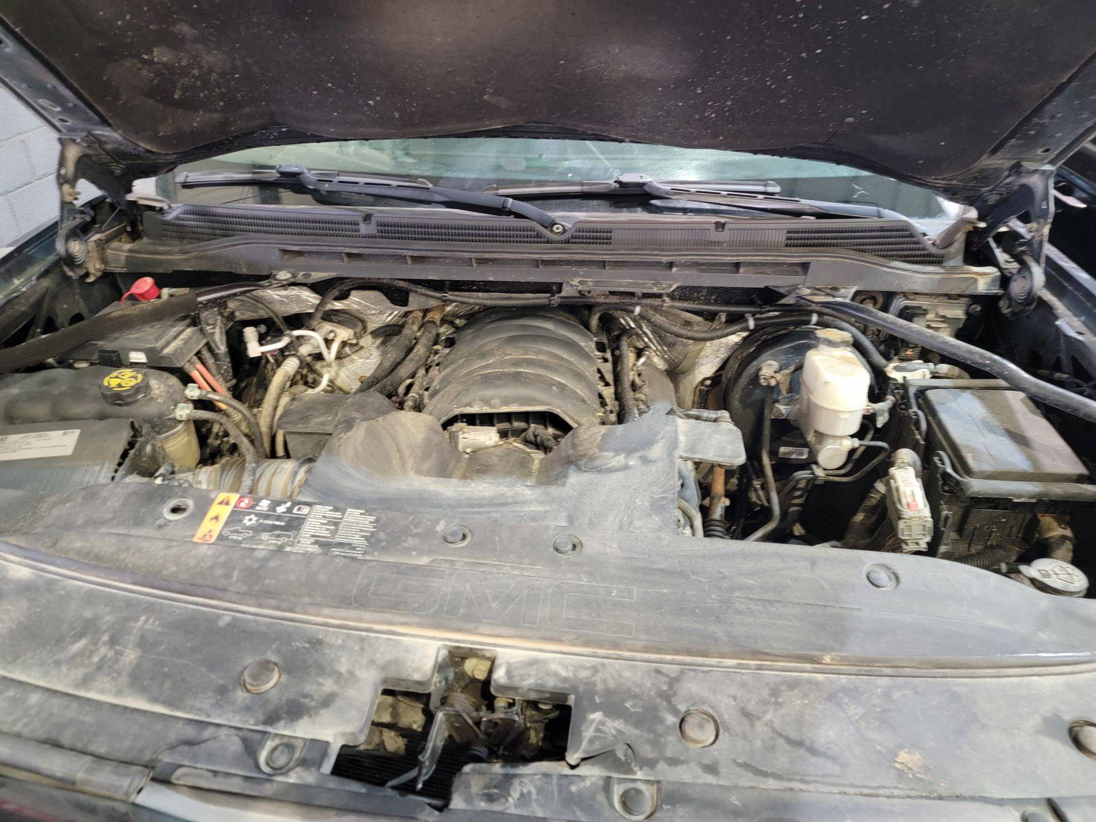 GMC SIERRA 2017 - Marhaba Auction Used Cars - Image 11