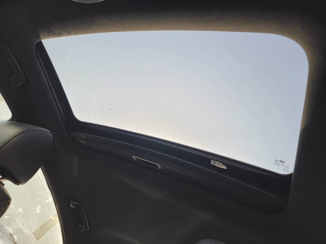 2019 HYUNDAI SONATA — 135728 Miles — Lot KH746978 — Main - Marhaba Auctions Used Cars - Image 9