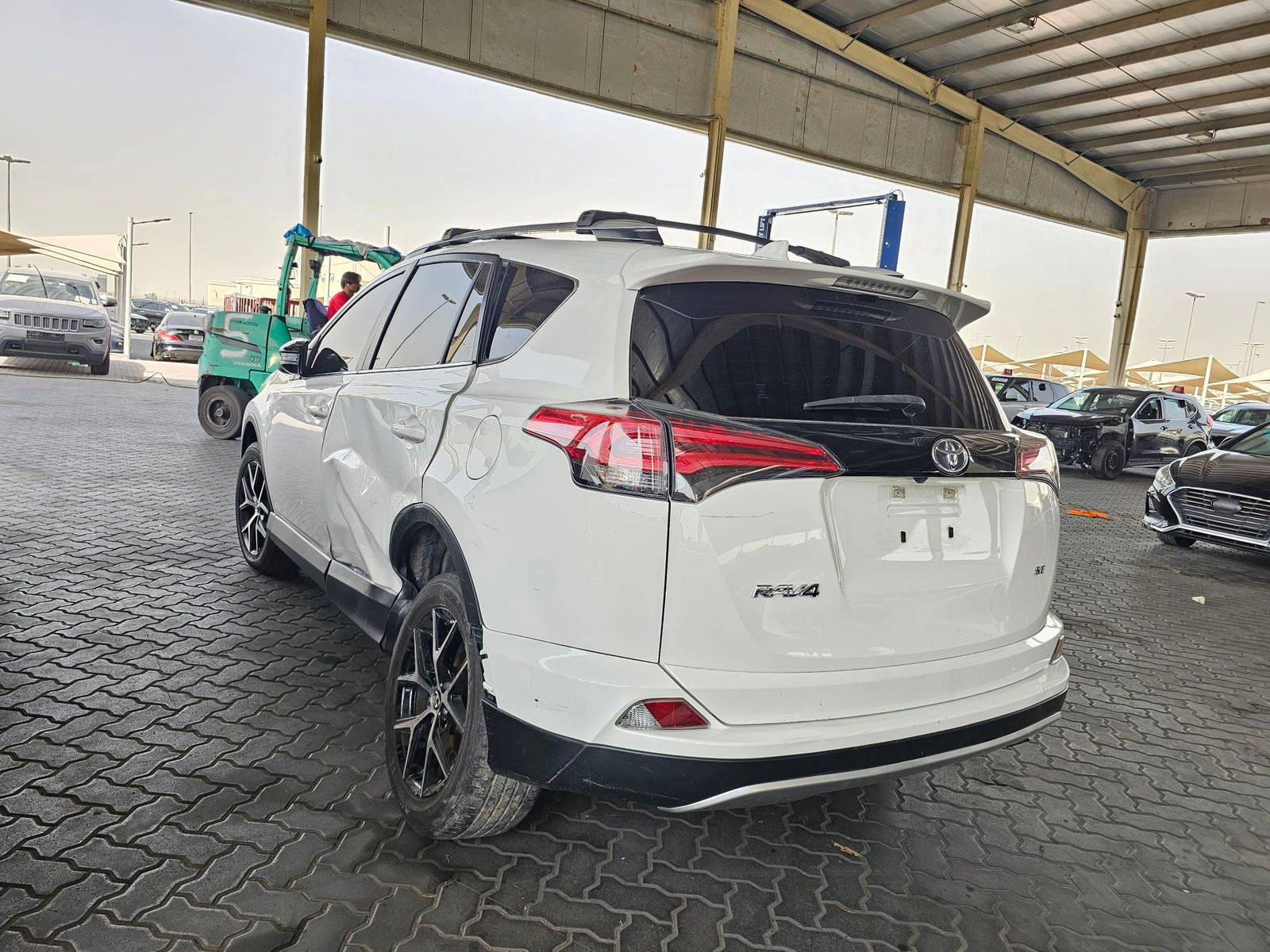 2018 TOYOTA RAV4 — 100907 Miles — Lot 82488224 — Souq - Marhaba Auctions Used Cars - Image 3