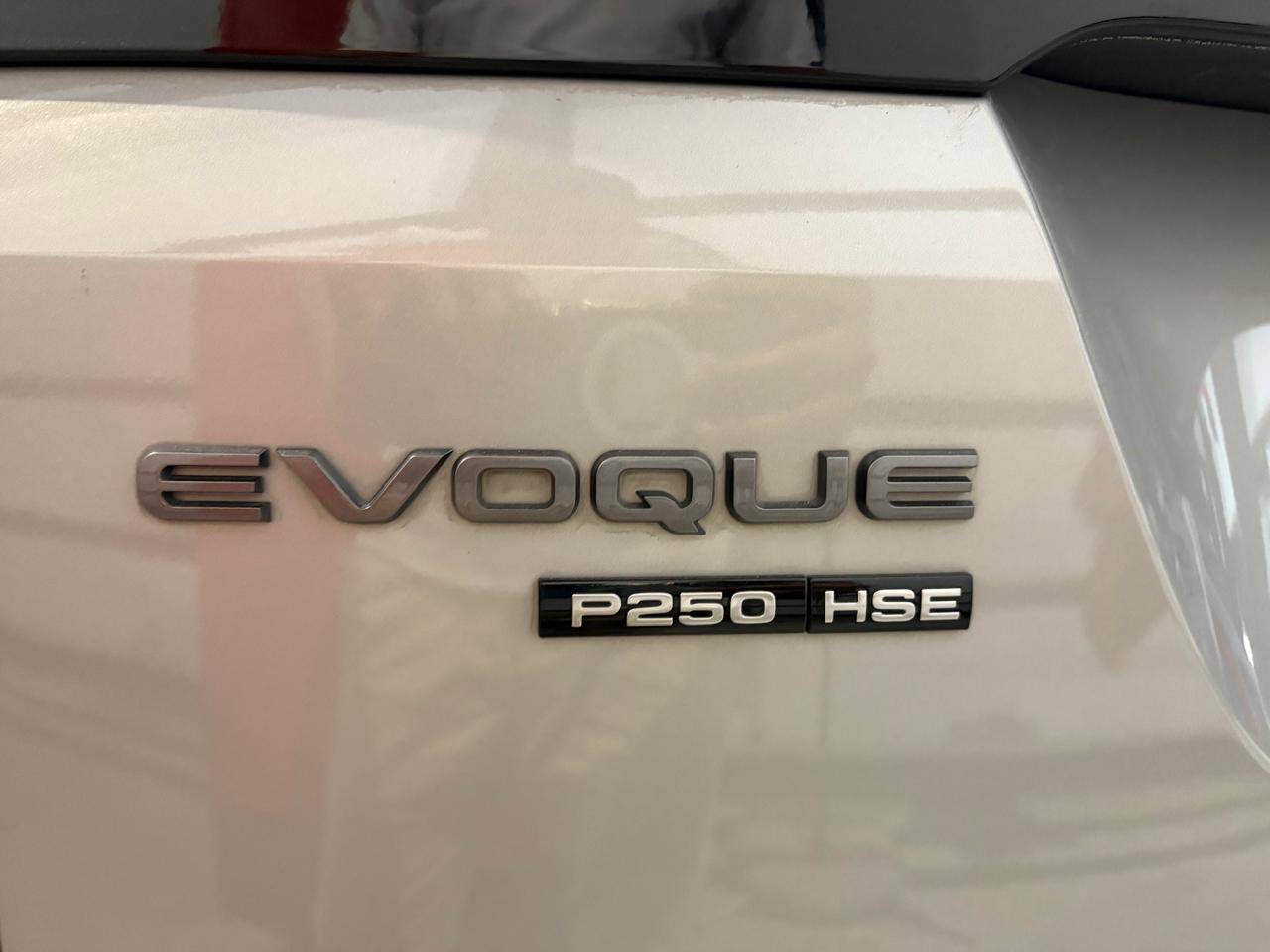 2020 RANGE ROVER EVOQUE — 113676 KM — Lot 45322 — Al Quoz - Marhaba Auctions Used Cars - Image 15