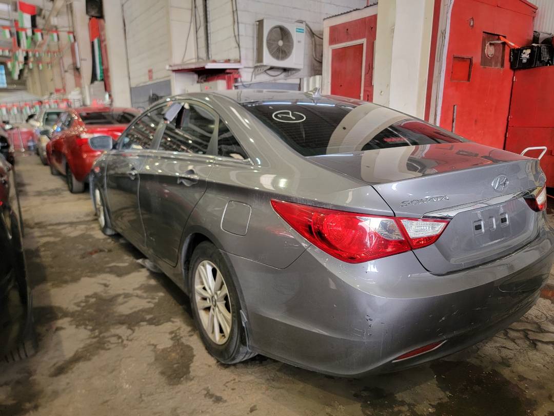 2013 HYUNDAI SONATA — 93755 Miles — Lot 70676764 — Main - Marhaba Auctions Used Cars - Image 4