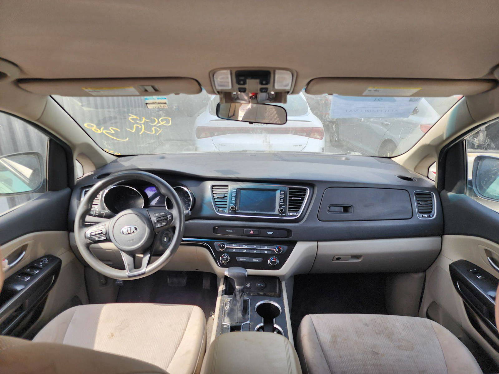 2020 KIA SEDONA — 164989 Miles — Lot 6594029 — Al Quoz - Marhaba Auctions Used Cars - Image 9
