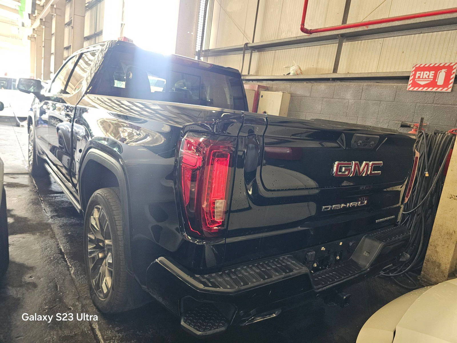 GMC SIERRA, K1500 DENALI 2023 - Marhaba Auction Used Cars - Image 7