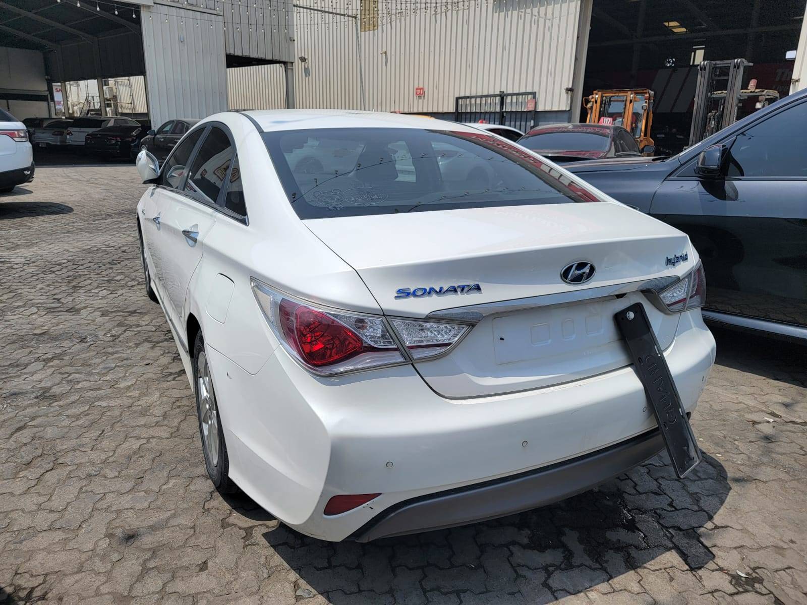2012 HYUNDAI SONATA — 204333 KM — Lot 055807 — Main - Marhaba Auctions Used Cars - Image 6