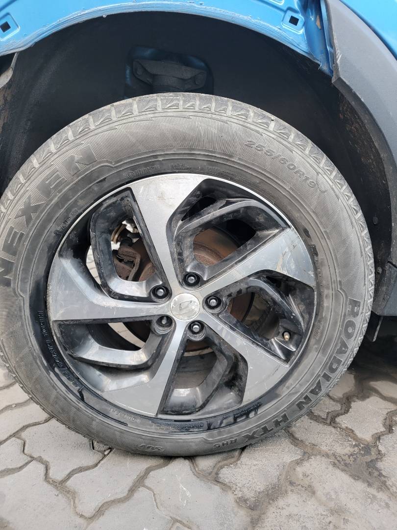2017 HYUNDAI TUCSON — 114176 Miles — Lot 25HU411231 — Souq - Marhaba Auctions Used Cars - Image 4