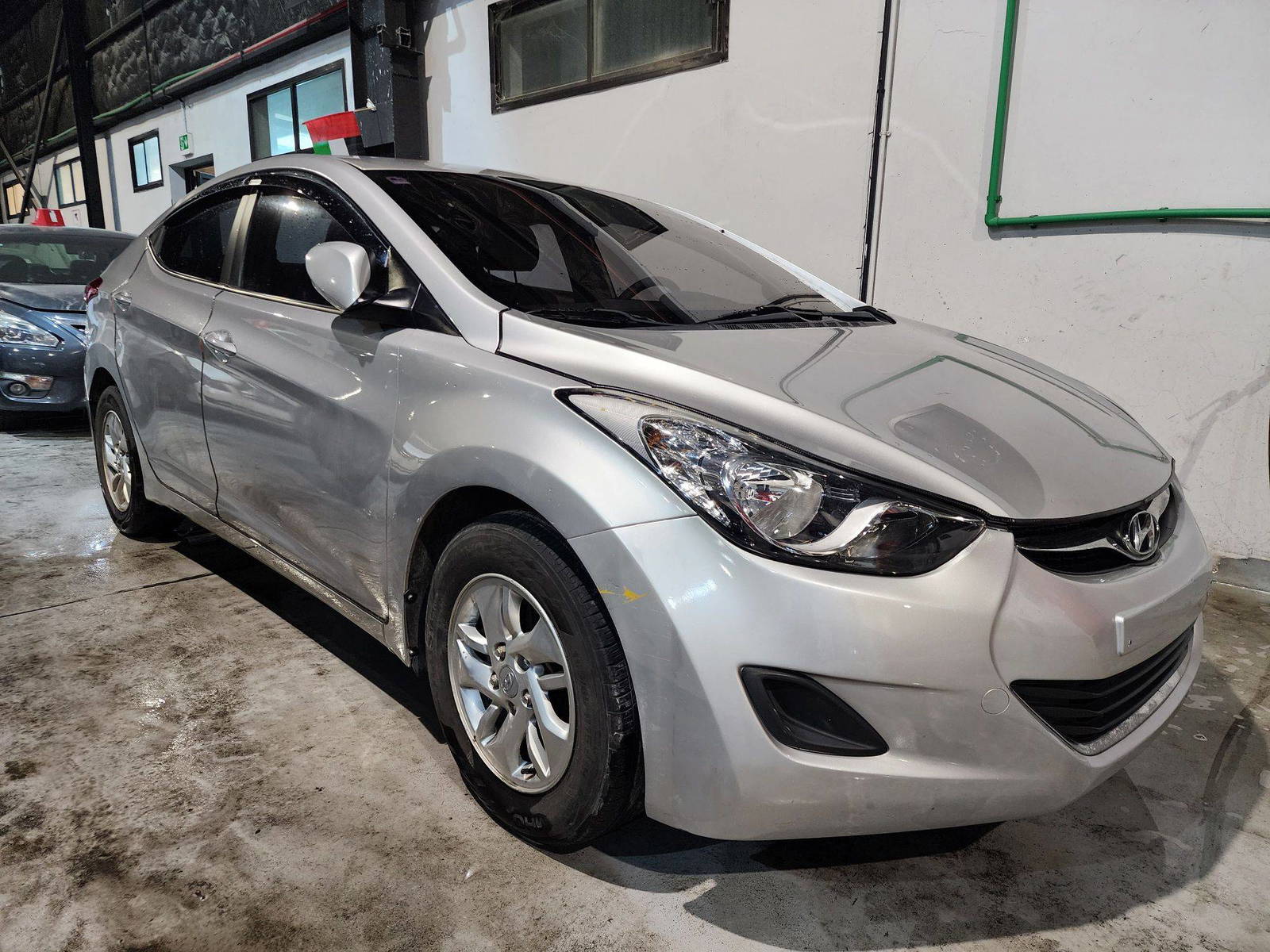 2011 HYUNDAI AVANTE — 115243 KM — Lot 060352 — Al Quoz - Marhaba Auctions Used Cars - Image 3
