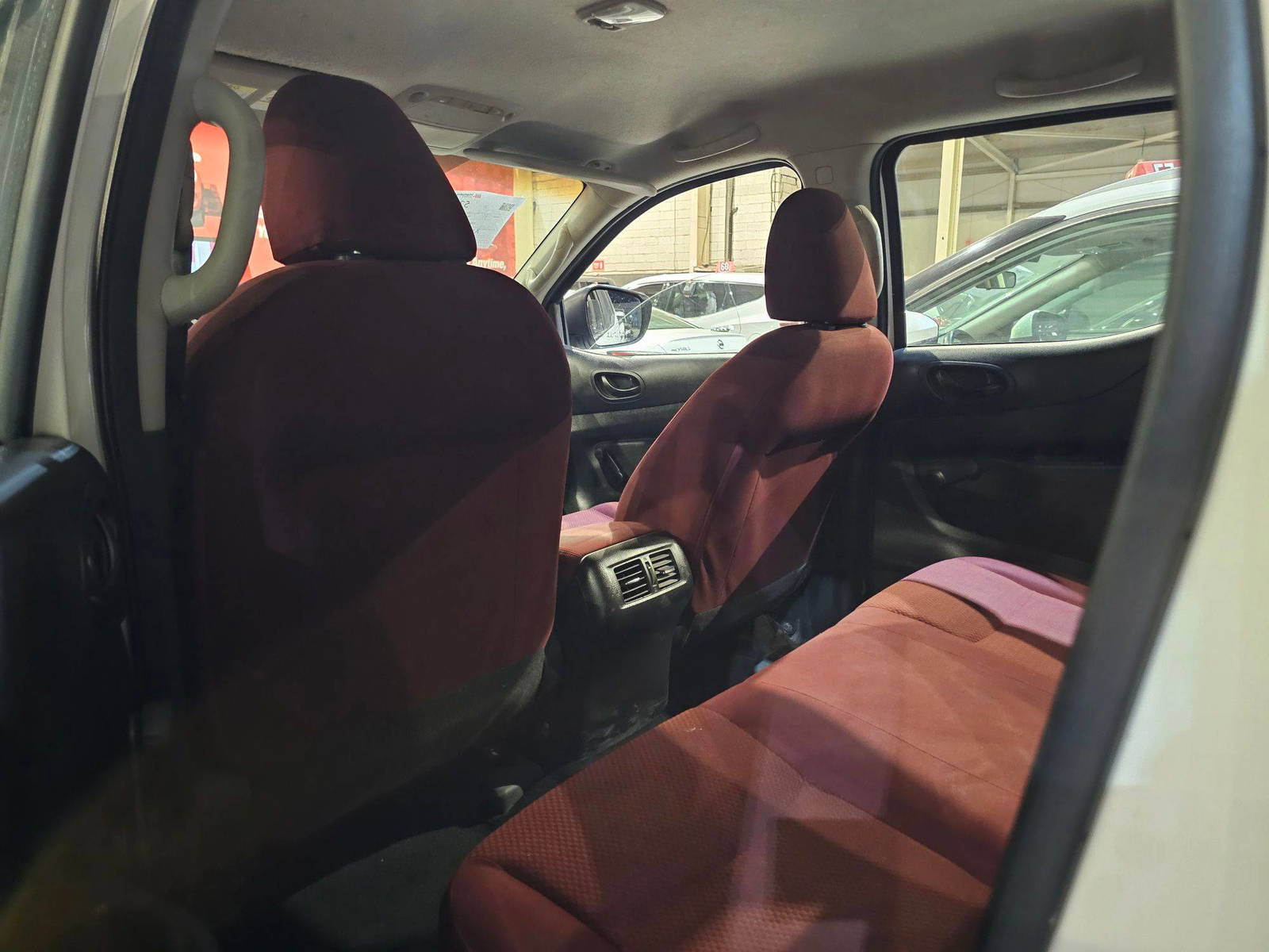 2020 NISSAN NAVARA — 243022 KM — Lot A129626 — Main - Marhaba Auctions Used Cars - Image 6