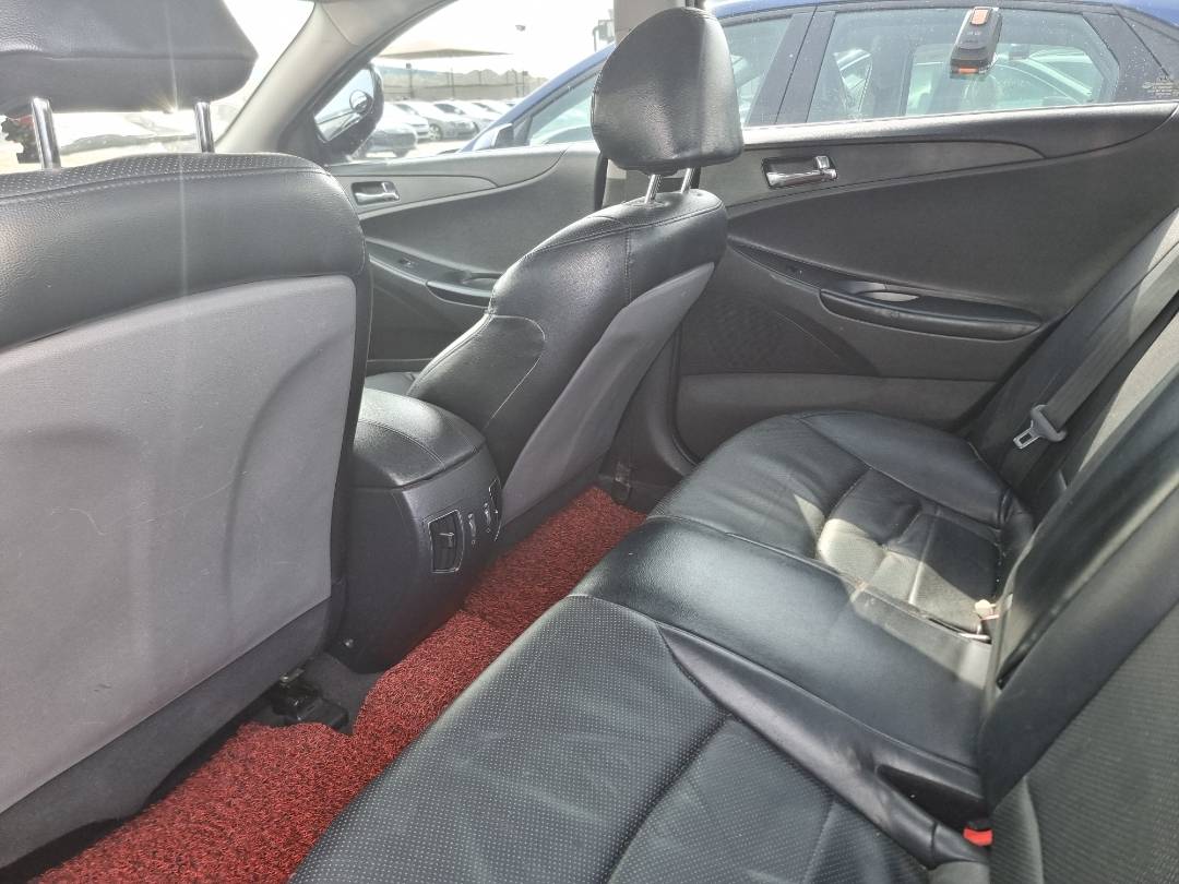 HYUNDAI SONATA 2010 - Marhaba Auction Used Cars - Image 6