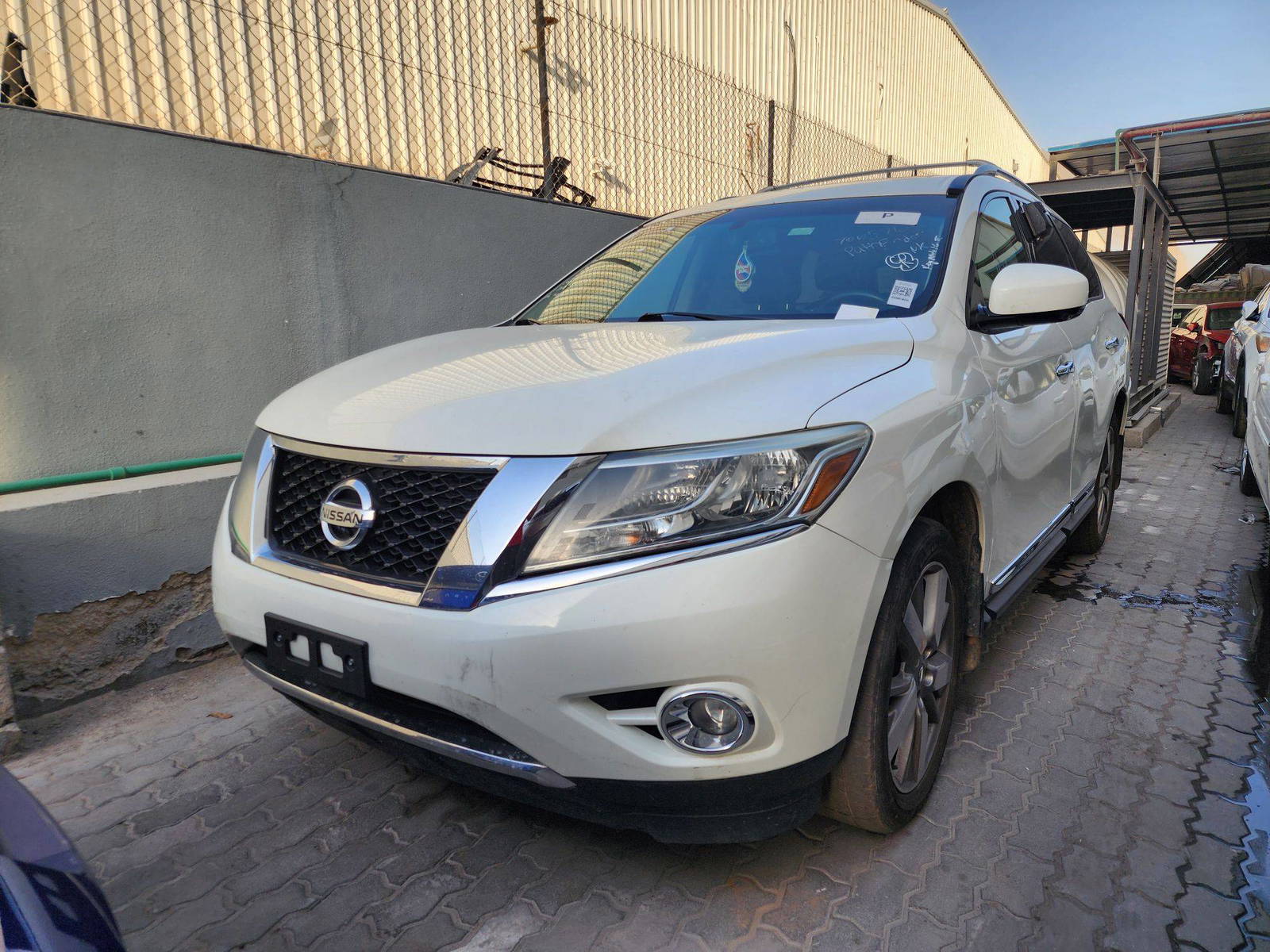 2015 NISSAN PATHFINDER — 161832 Miles — Lot 1216645 — Souq - Marhaba Auctions Used Cars - Image 5