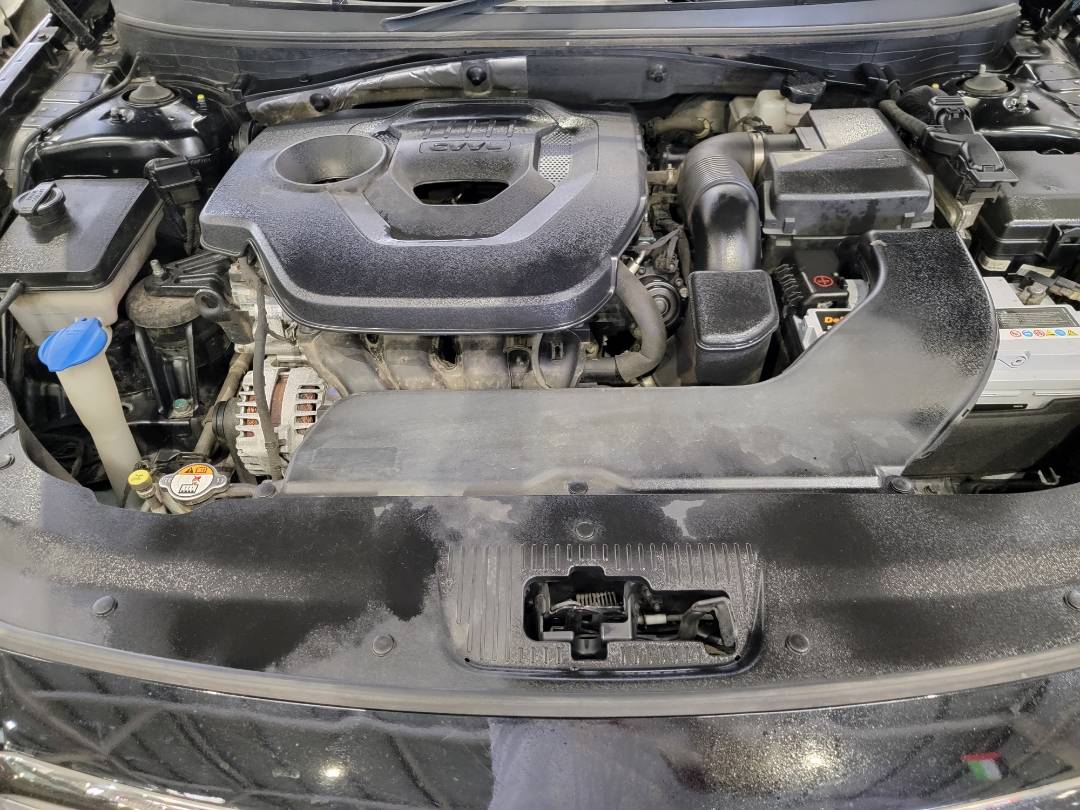 2015 HYUNDAI SONATA — 187089 KM — Lot 086065 — Main - Marhaba Auctions Used Cars - Image 11