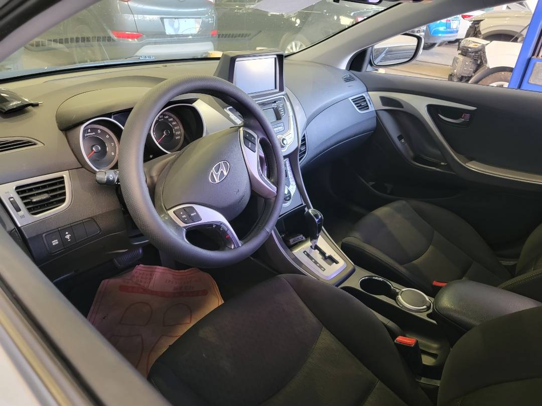 2011 HYUNDAI AVANTE — 180862 KM — Lot 132497 — Main - Marhaba Auctions Used Cars - Image 7