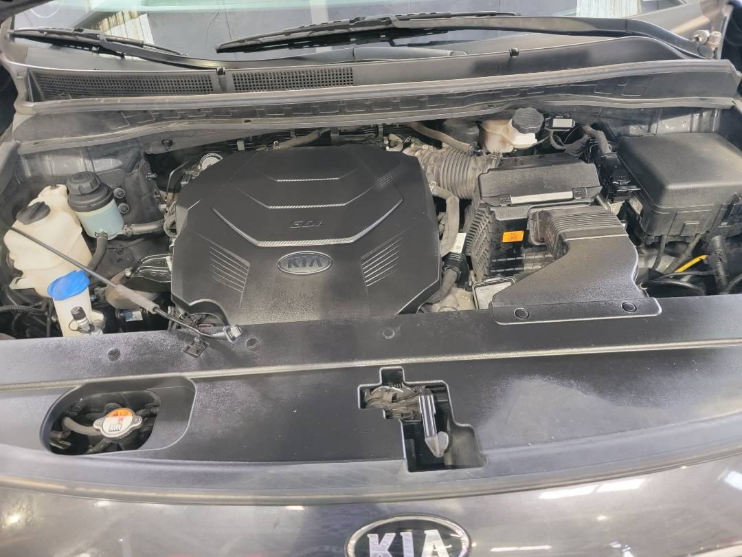 2019 KIA SEDONA — 119543 Miles — Lot 38317888 — Main - Marhaba Auctions Used Cars - Image 8