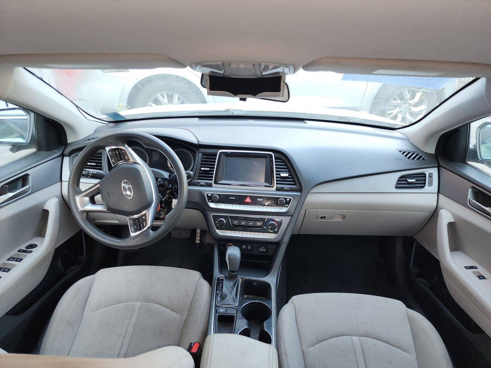 2018 HYUNDAI SONATA — 100845 Miles — Lot 81832324 — Main - Marhaba Auctions Used Cars - Image 8
