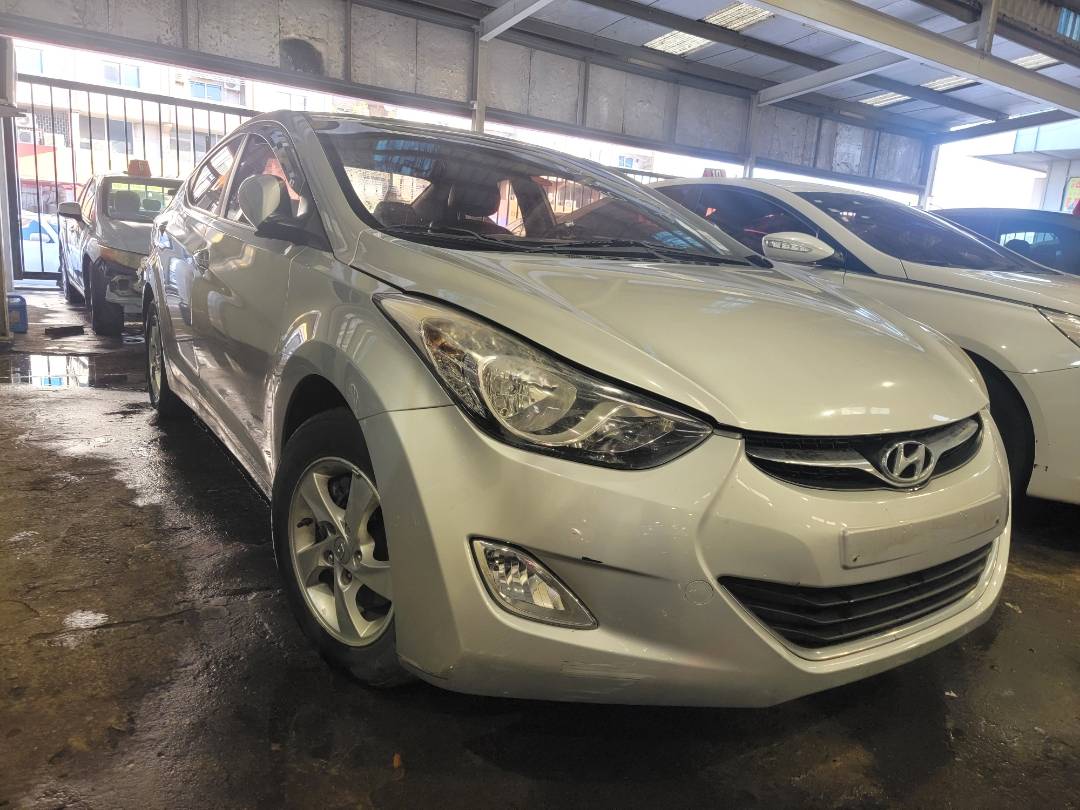 2011 HYUNDAI AVANTE — 183262 KM — Lot 089794 — Ind. 12 - Marhaba Auctions Used Cars - Image 4