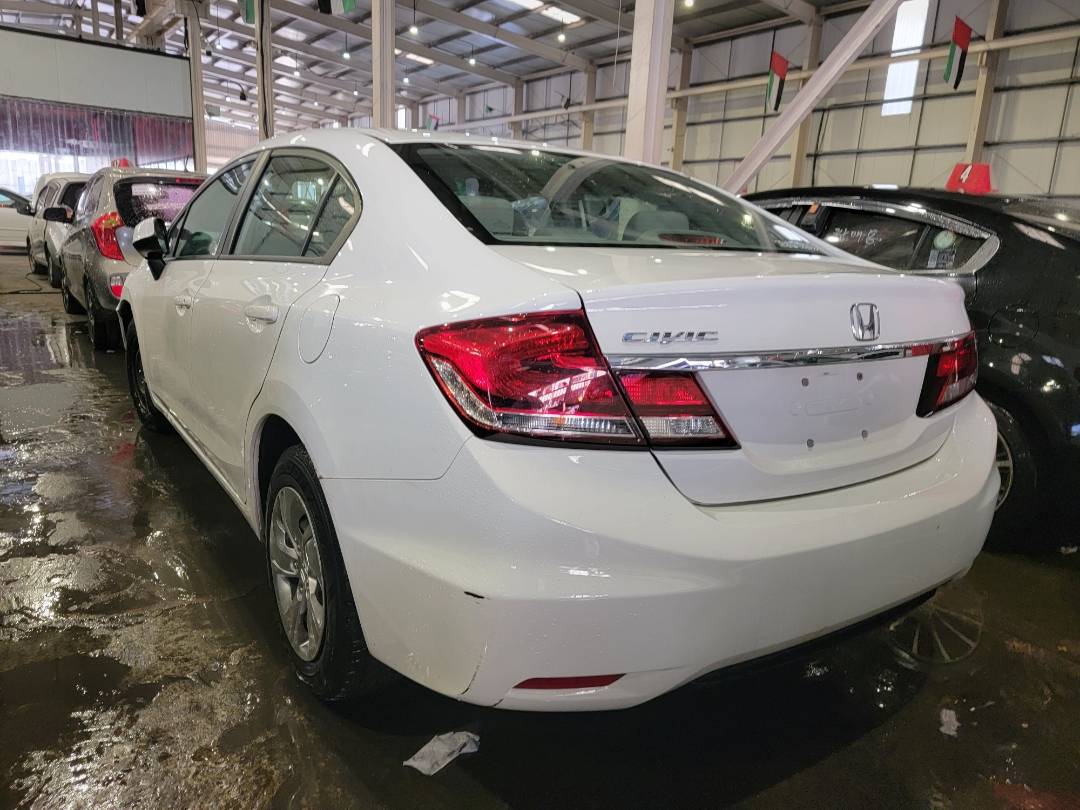 2013 HONDA CIVIC — 174282 KM — Lot 56997405 — Main - Marhaba Auctions Used Cars - Image 5