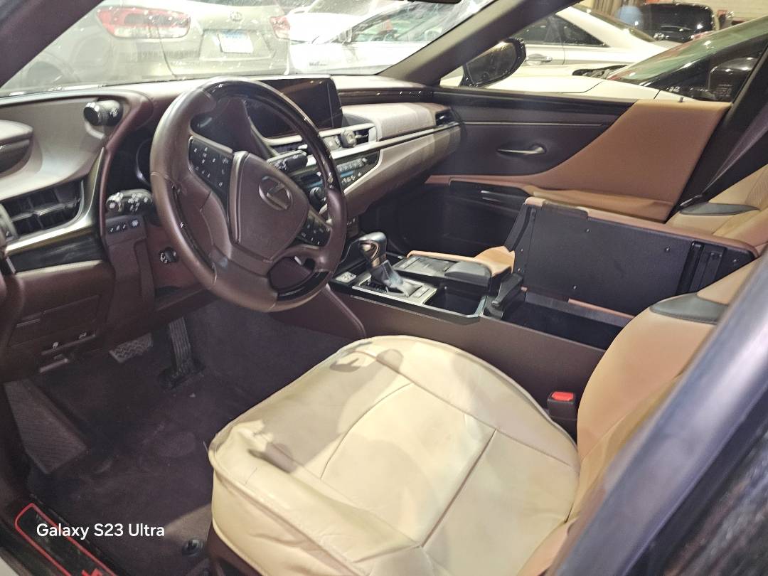 2019 LEXUS ES 300H — 72951 Miles — Lot 55085425 — Main - Marhaba Auctions Used Cars - Image 8