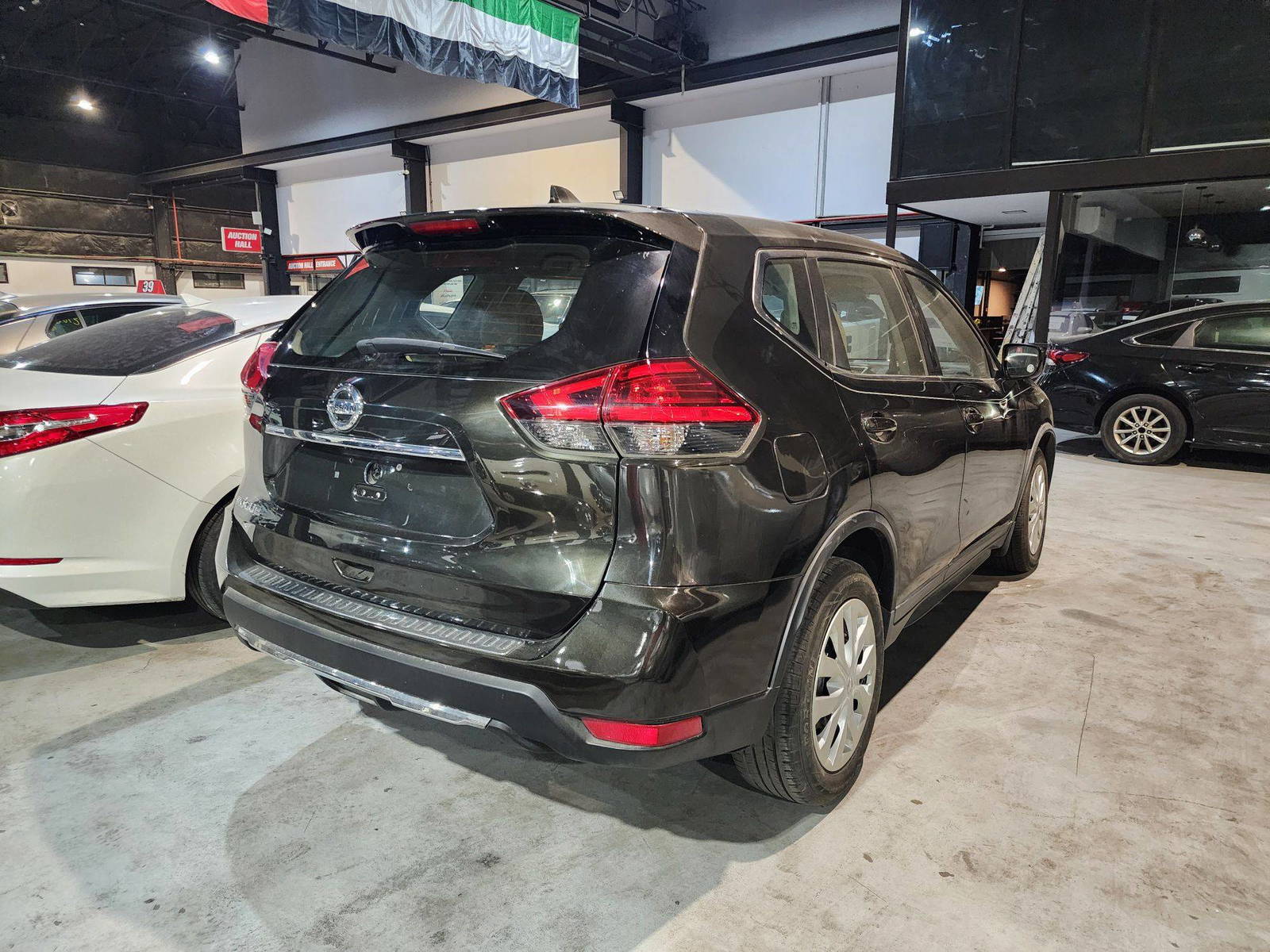 2017 NISSAN ROGUE — 176632 Miles — Lot 525256 — Al Quoz - Marhaba Auctions Used Cars - Image 5