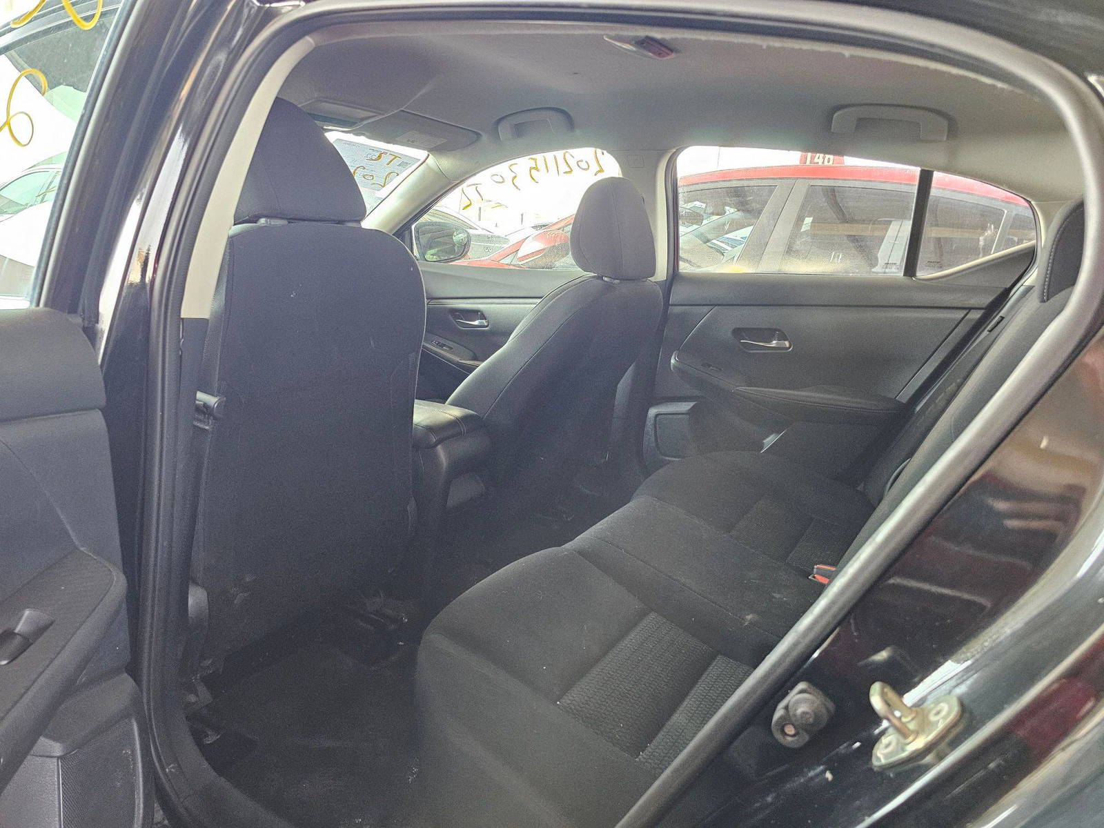 2021 NISSAN SENTRA — 117556 KM — Lot 20211530 — Souq - Marhaba Auctions Used Cars - Image 6
