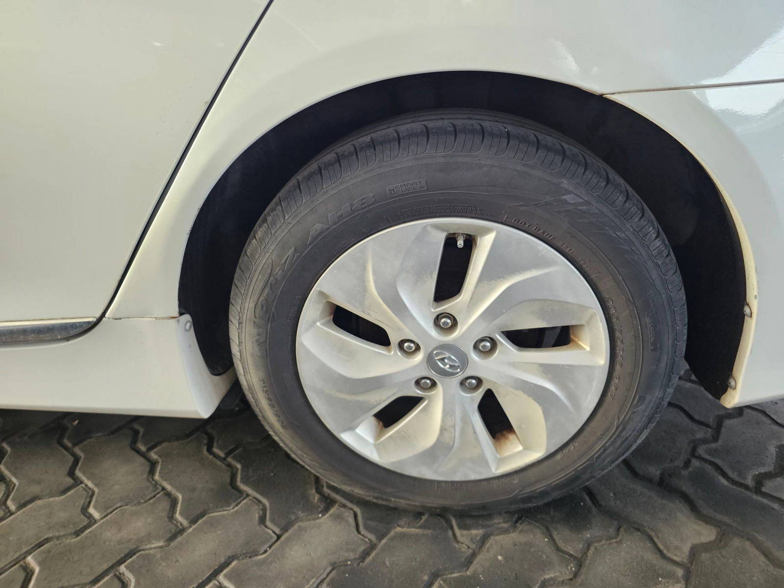 2013 HYUNDAI SONATA — 158861 Miles — Lot A098631 — Souq - Marhaba Auctions Used Cars - Image 10