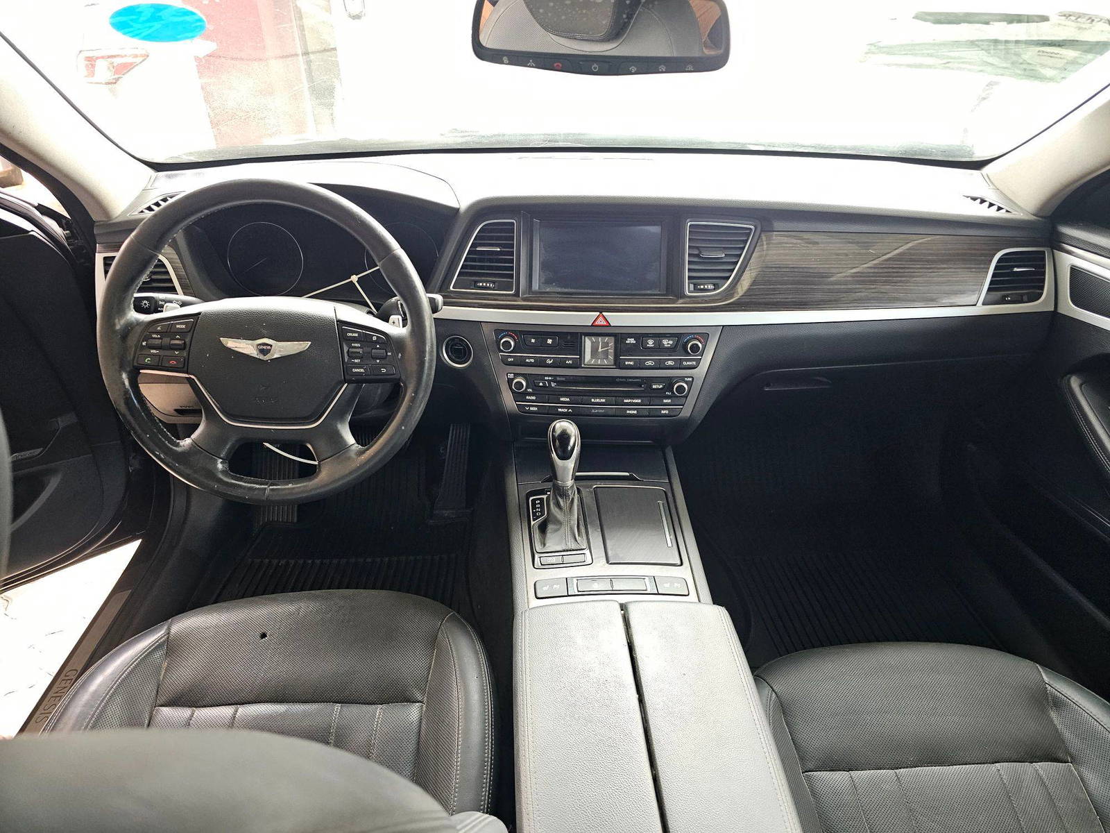 2008 INFINITI FX35 — 293757 KM — Lot 215487 — Ind. 12 - Marhaba Auctions Used Cars - Image 15