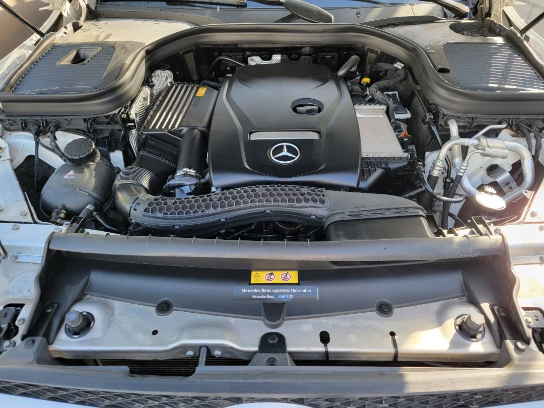 2018 MERCEDES BENZ GLC-300 — 96961 Miles — Lot B9JV050641 — Main - Marhaba Auctions Used Cars - Image 12