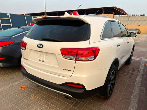 2017 KIA SORENTO at Marhaba Auctions