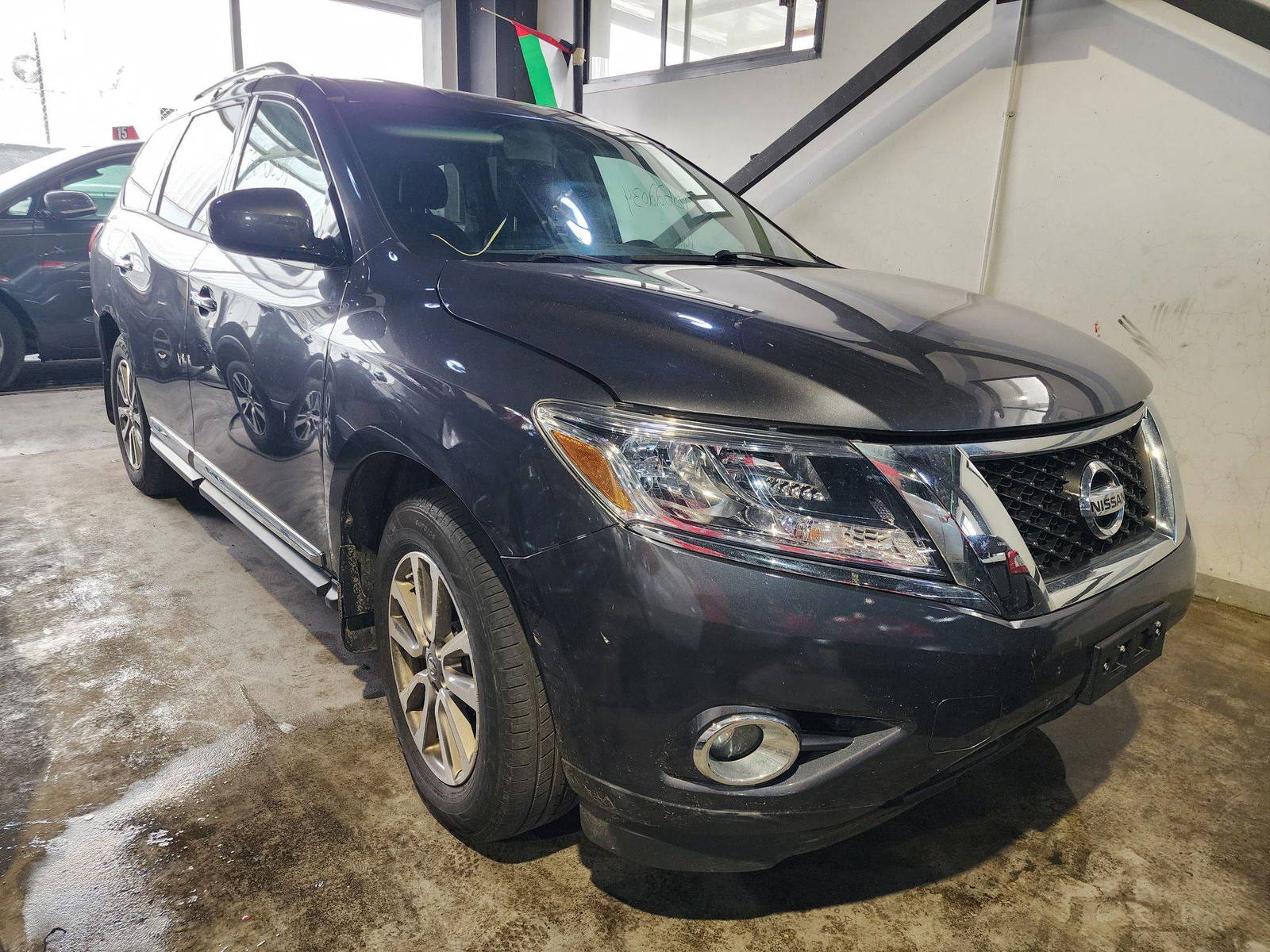 2014 NISSAN PATHFINDER — 199927 Miles — Lot 78622034 — Souq - Marhaba Auctions Used Cars - Image 3