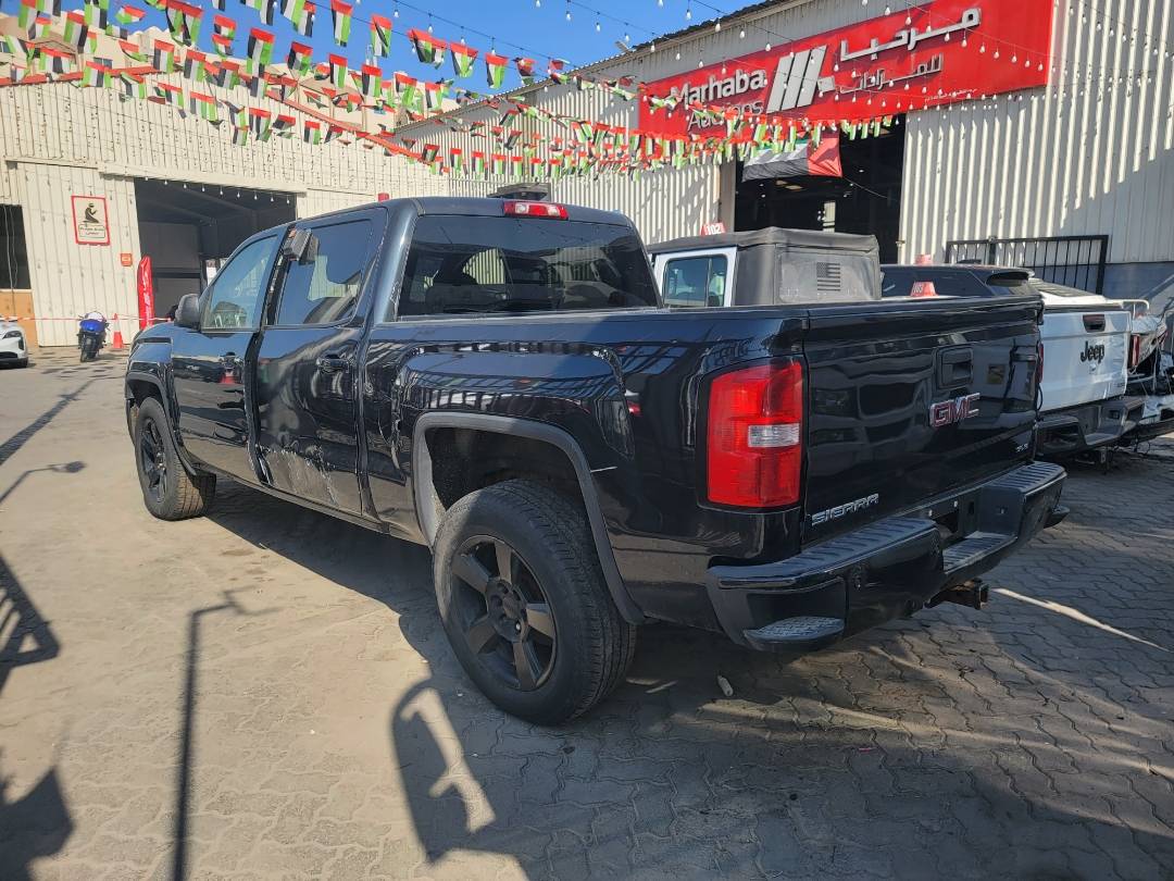 2017 GMC SIERRA — 217131 KM — Lot HG499838 — Main - Marhaba Auctions Used Cars - Image 5