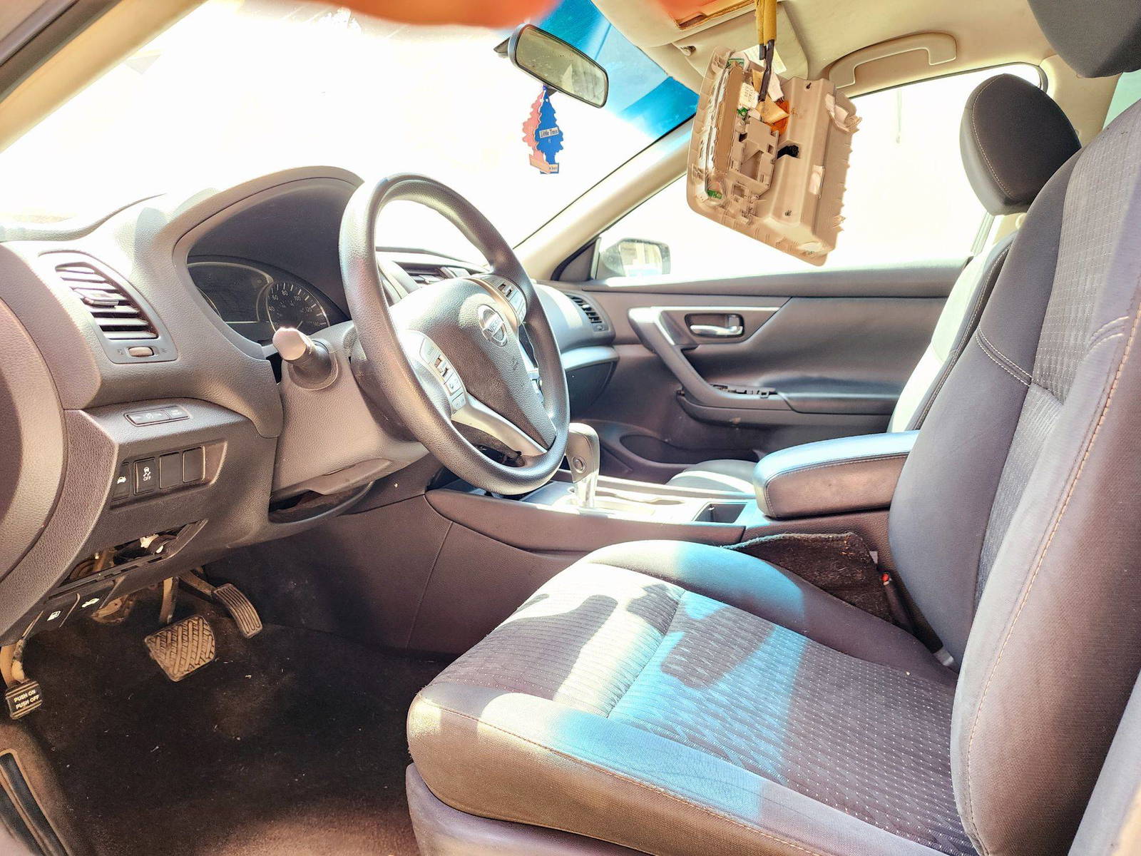 2016 NISSAN ALTIMA — 161090 Miles — Lot 240428 — Main - Marhaba Auctions Used Cars - Image 8