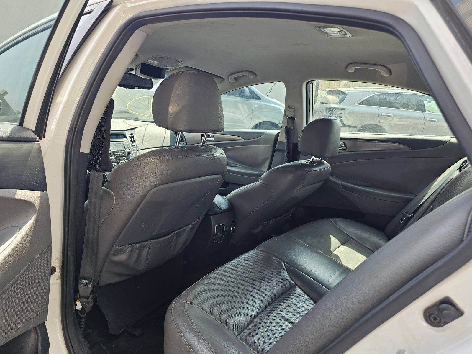 HYUNDAI SONATA 2012 - Marhaba Auction Used Cars - Image 6