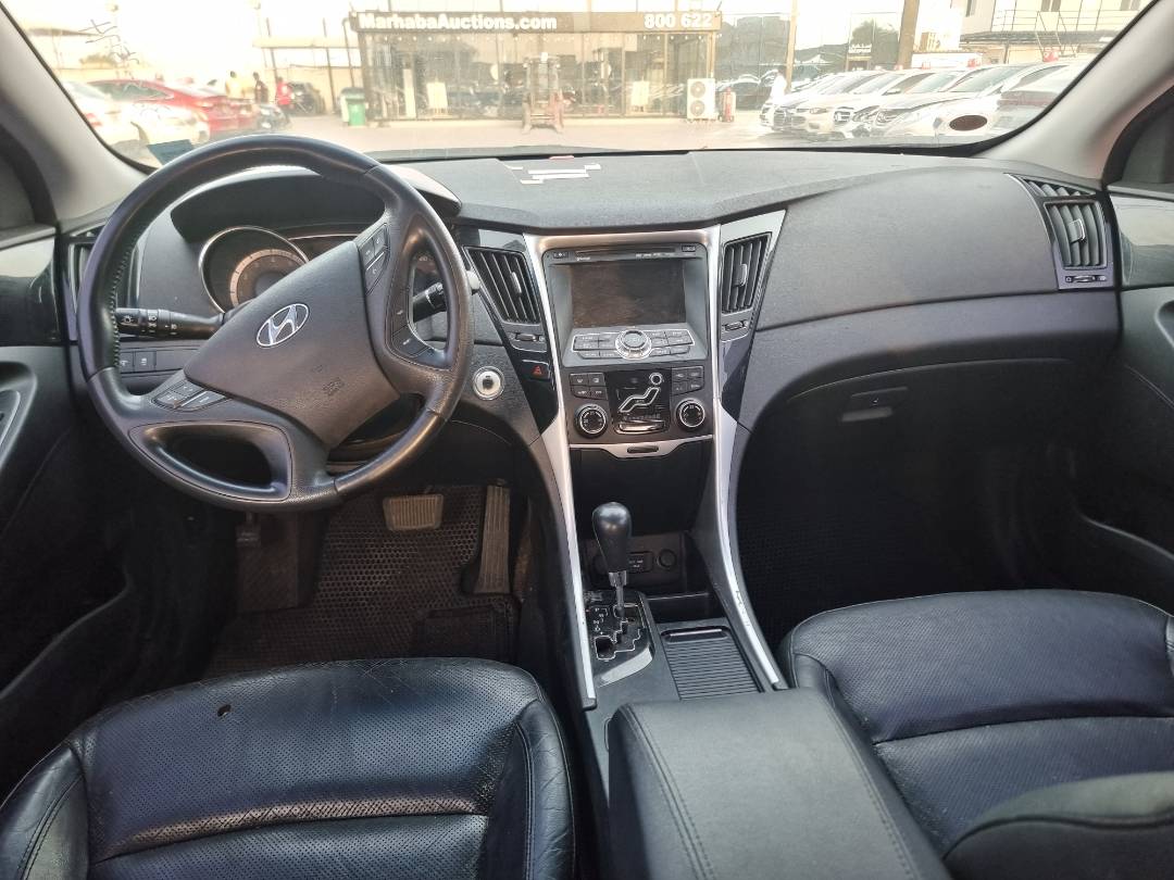 2010 HYUNDAI SONATA — 129423 KM — Lot 124578 — Ind. 12 - Marhaba Auctions Used Cars - Image 7