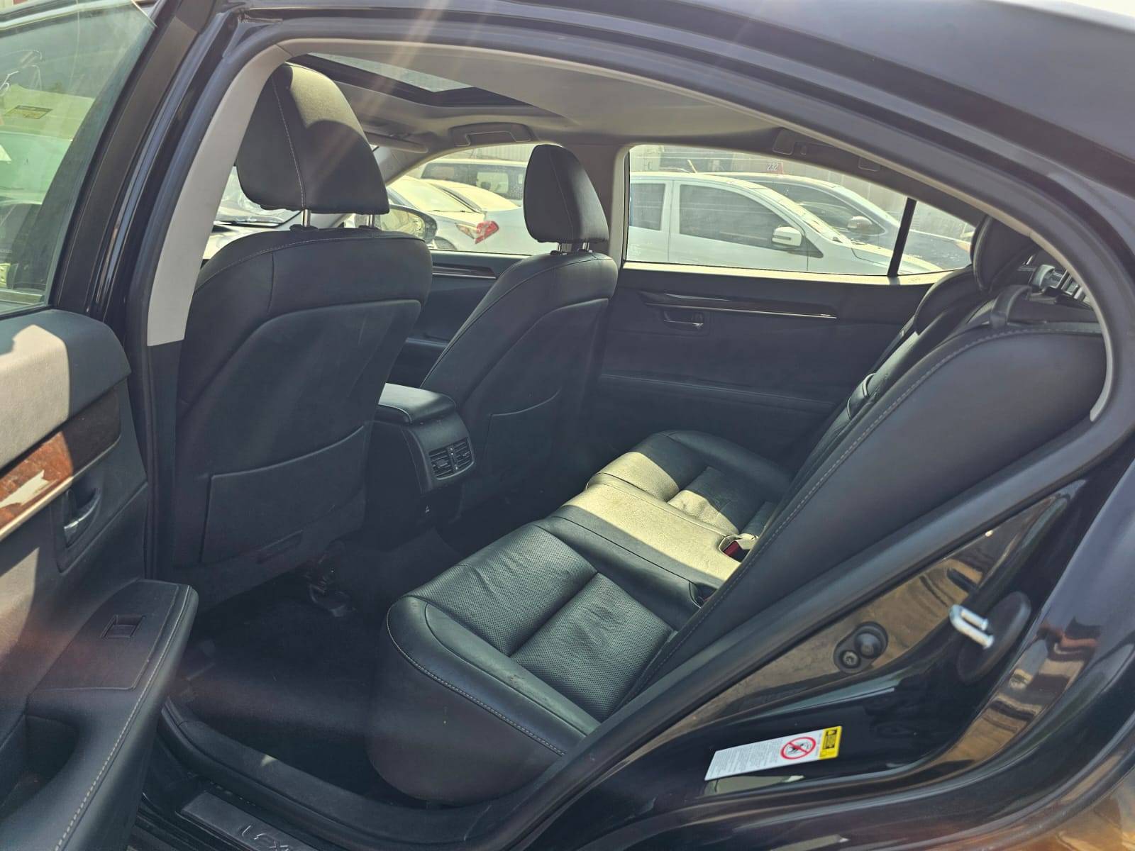 2015 LEXUS ES 350 — 93600 Miles — Lot F2160705 — Main - Marhaba Auctions Used Cars - Image 7