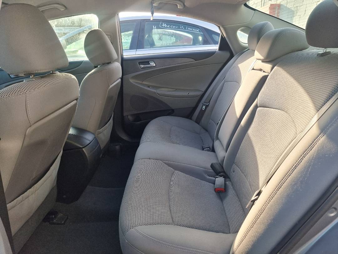 2012 HYUNDAI SONATA — 218747 Miles — Lot 125487 — Ind. 12 - Marhaba Auctions Used Cars - Image 7