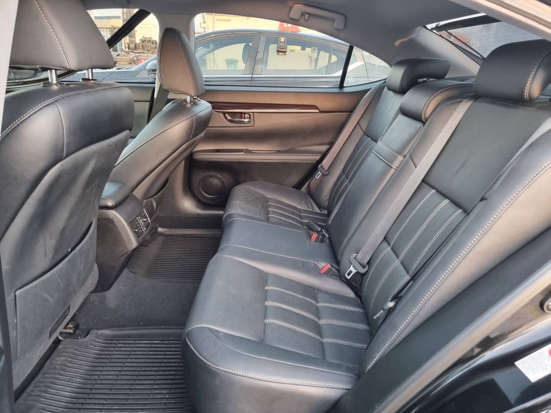 2018 LEXUS ES 350 — 46150 Miles — Lot 96831 — Main - Marhaba Auctions Used Cars - Image 6