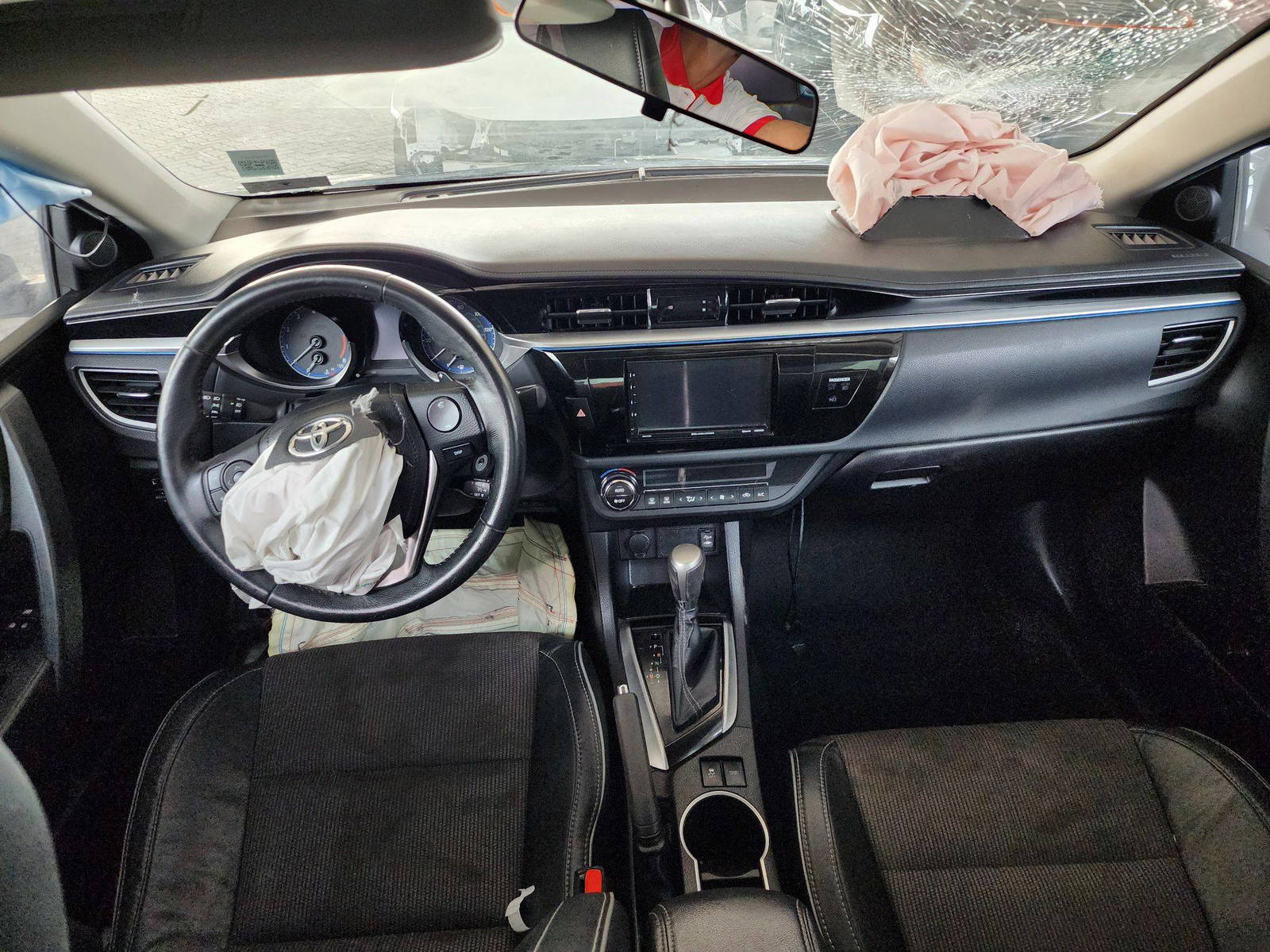 2014 TOYOTA COROLLA — 203525 Miles — Lot 13366 — Souq - Marhaba Auctions Used Cars - Image 7