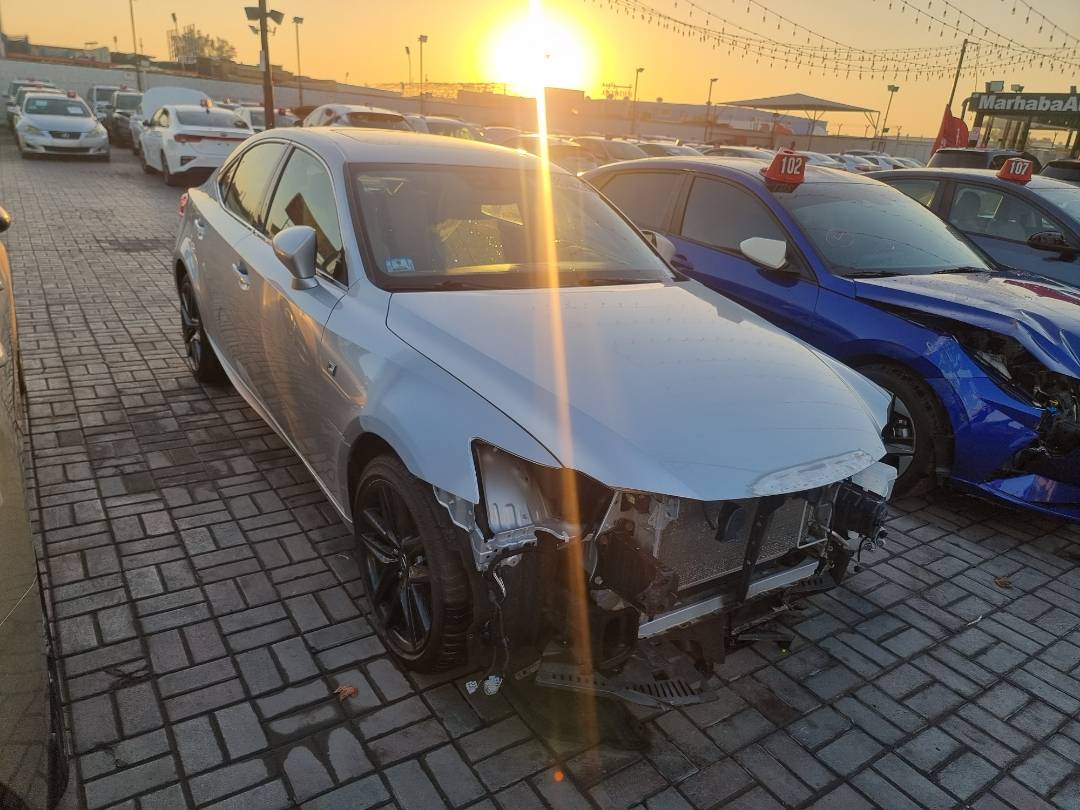 2014 LEXUS IS 250 — 135489 Miles — Lot 5002330 — Ind. 12 - Marhaba Auctions Used Cars - Image 4