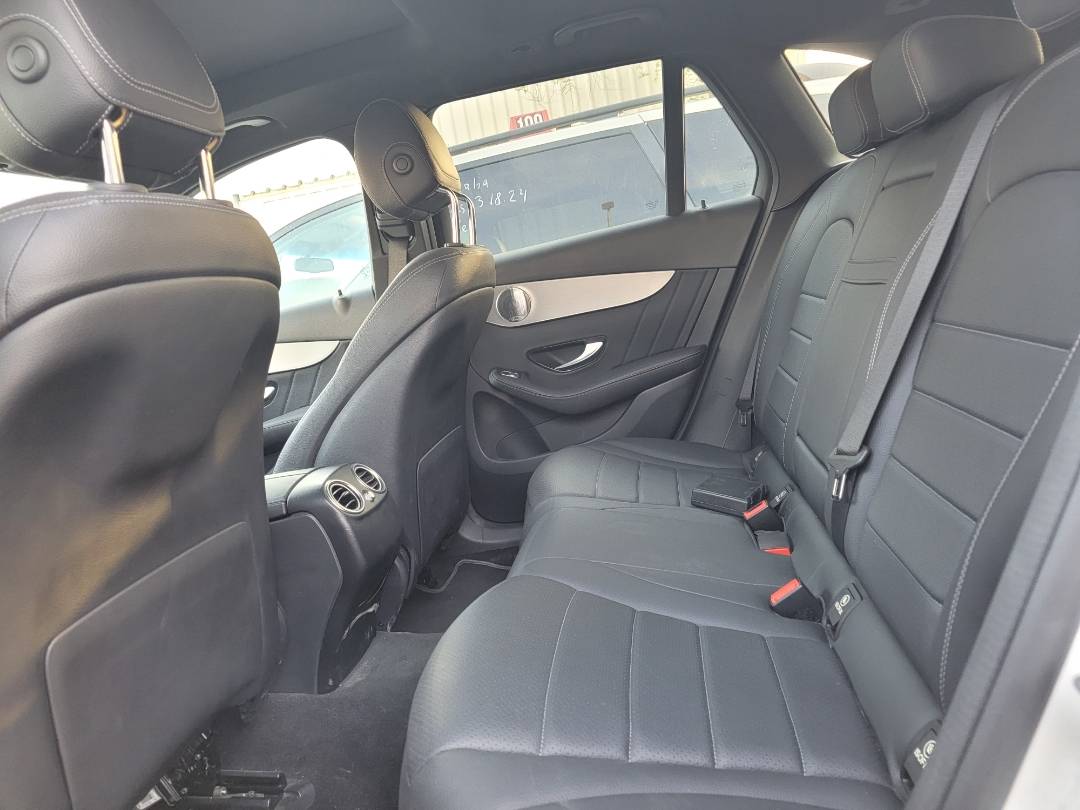 2020 MERCEDES BENZ GLC-300 — 25819 Miles — Lot 1LF739931 — Main - Marhaba Auctions Used Cars - Image 6