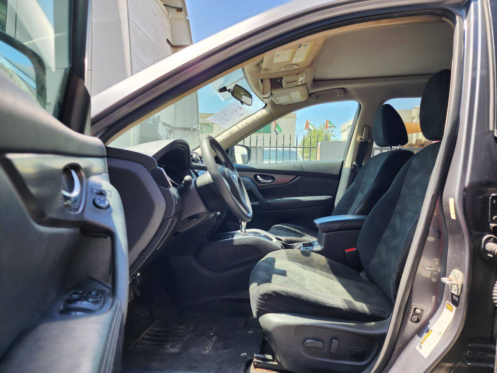 2015 NISSAN ROGUE — 263872 KM — Lot 12192854 — Al Quoz - Marhaba Auctions Used Cars - Image 9