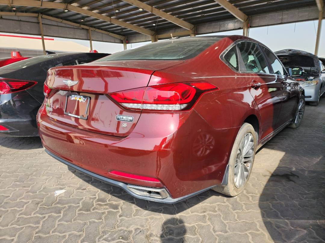 2015 HYUNDAI GENESIS — 103476 Miles — Lot 75278033 — Souq - Marhaba Auctions Used Cars - Image 4