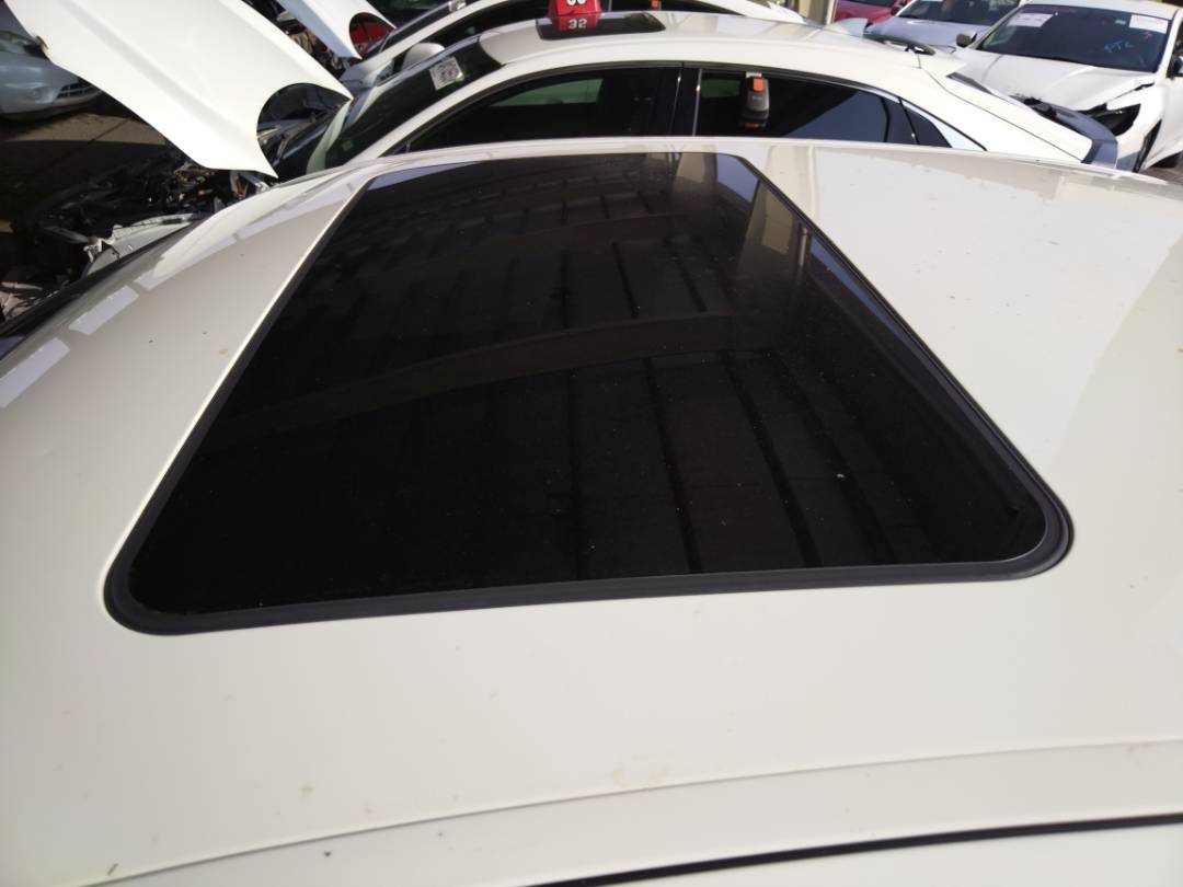 2011 MERCEDES BENZ E 350 — 165641 Miles — Lot 62481703 - Marhaba Auctions Used Cars - Image 12