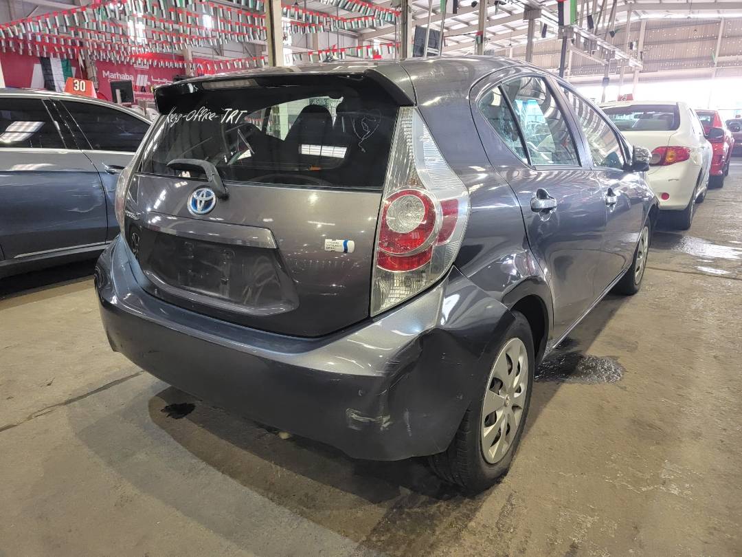 2012 TOYOTA PRIUS C — 206815 Miles — Lot 1515586 — Main - Marhaba Auctions Used Cars - Image 3
