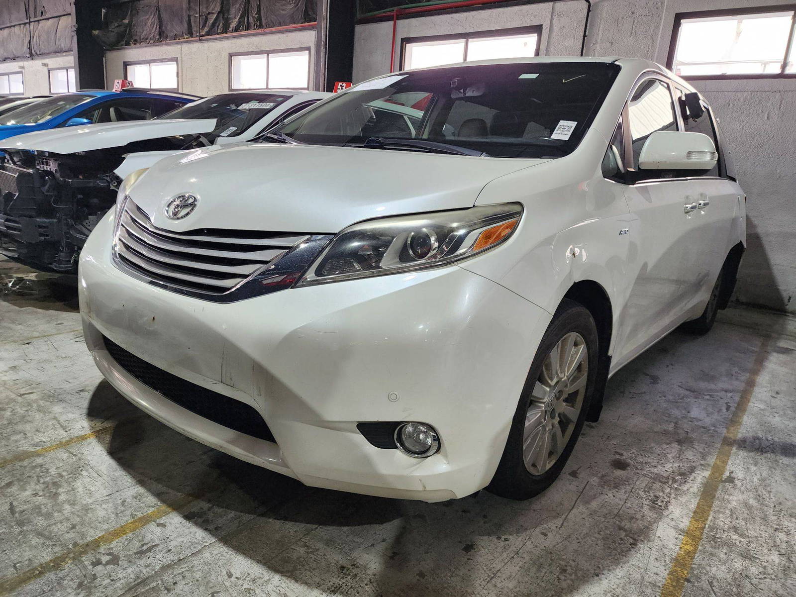 2016 TOYOTA SIENNA — 175926 KM — Lot DC1GS128918 — Ind. 12 - Marhaba Auctions Used Cars - Image 3