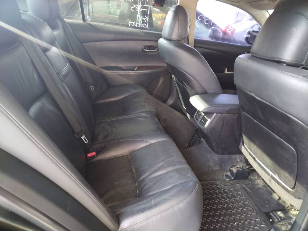 2011 LEXUS ES 350 — 175839 Miles — Lot 69510753 - Marhaba Auctions Used Cars - Image 5