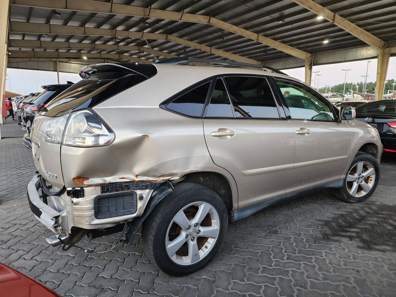 2007 LEXUS RX 350 — 319861 Miles — Lot 60023473 — Souq - Marhaba Auctions Used Cars - Image 3
