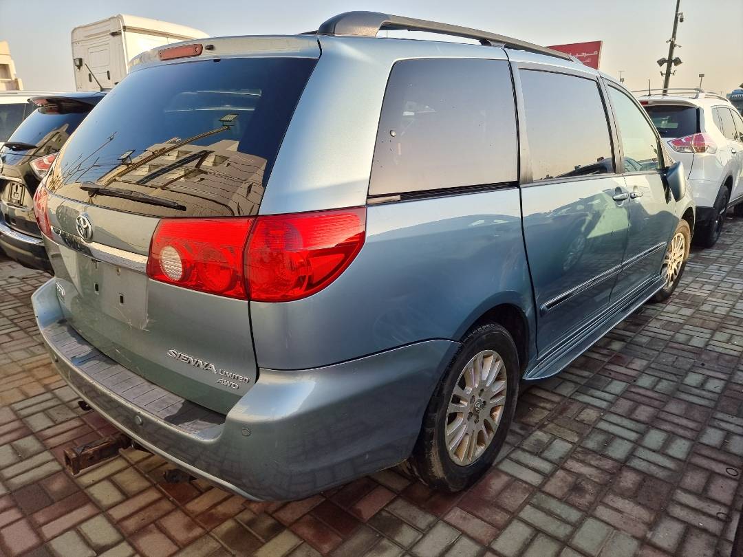 2007 TOYOTA SIENNA — 218123 Miles — Lot 215487 — Ind. 12 - Marhaba Auctions Used Cars - Image 5