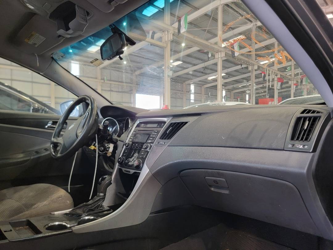 2012 HYUNDAI SONATA — 164741 Miles — Lot 7CH346294 — Souq - Marhaba Auctions Used Cars - Image 6