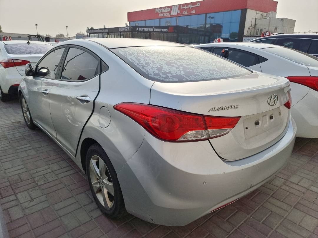 HYUNDAI AVANTE 2011 - Marhaba Auction Used Cars - Image 5